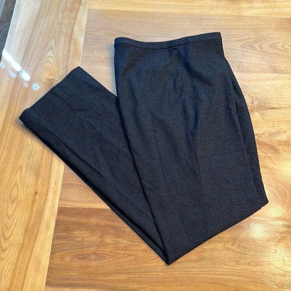 4/$20 Tahari grey trousers‎